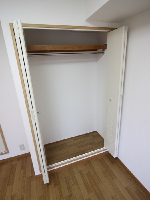 物件内観写真14　(収納)