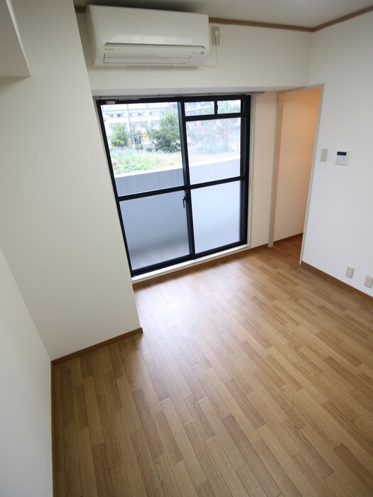 物件内観写真15　(居室)