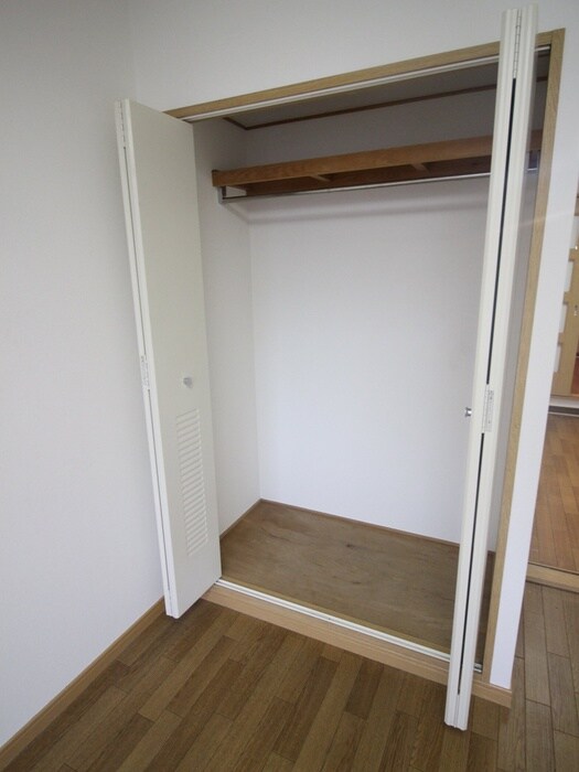 物件内観写真16　(収納)
