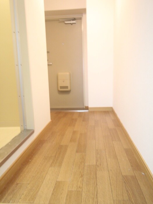 物件内観写真17　(玄関)