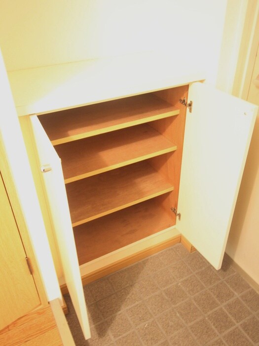 物件内観写真18　(靴箱)