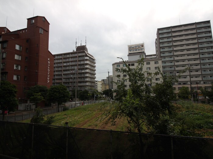 物件内観写真21　(室内からの展望)