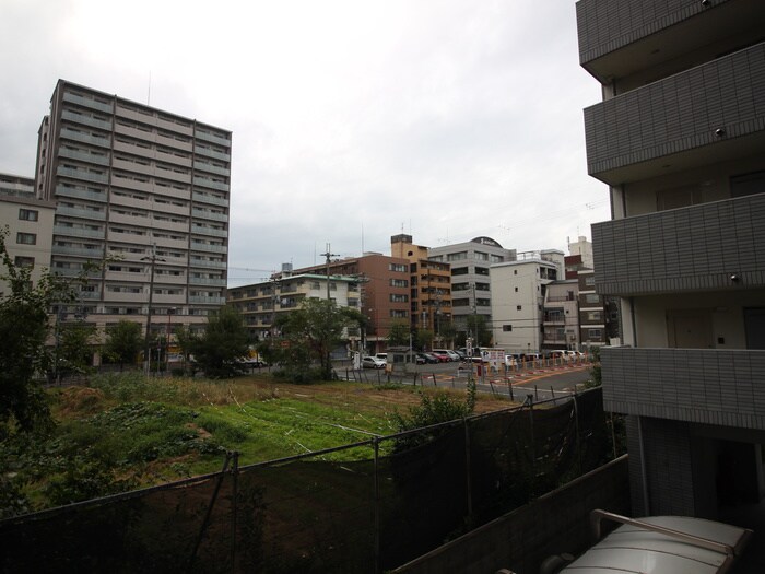 物件内観写真22　(室内からの展望)