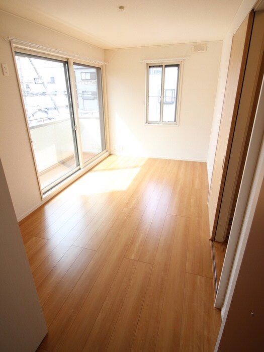 物件内観写真13　(居室)