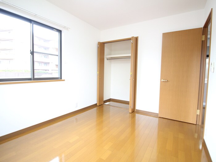 物件内観写真10　(居室)