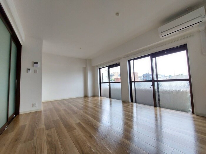 物件内観写真10　(居室)