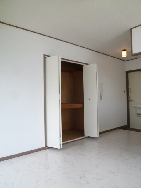 物件内観写真12　(居室)