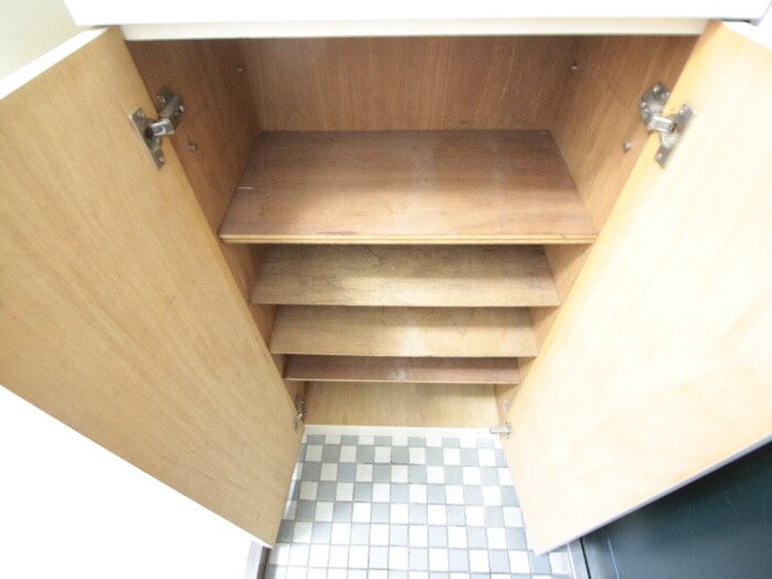 物件内観写真16　(靴箱)