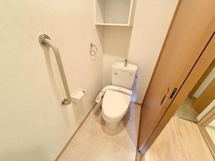 物件内観写真15　(トイレ)