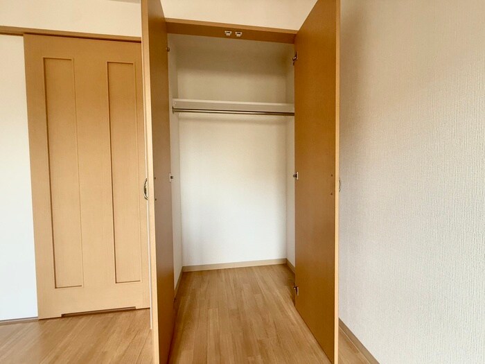 物件内観写真16　(収納)