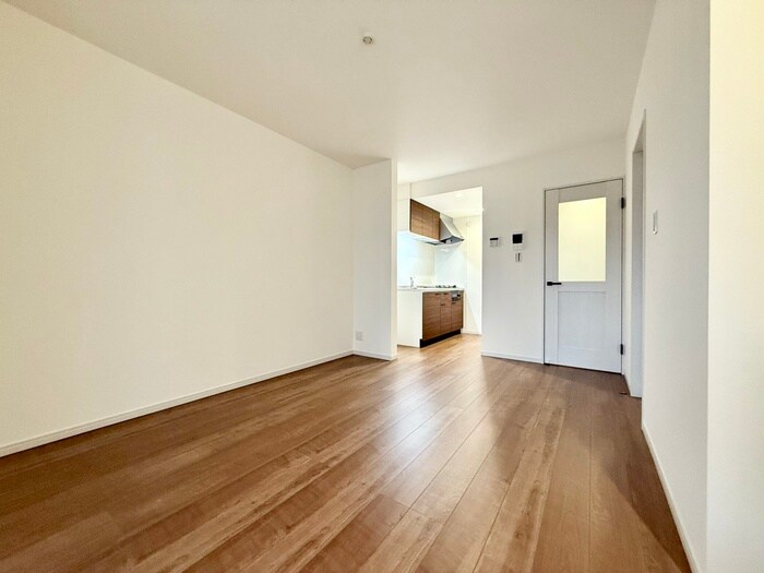 物件内観写真2　(居室)