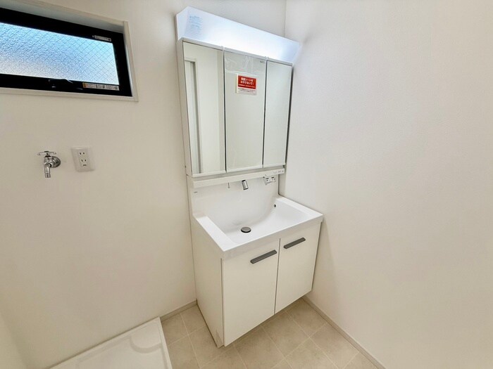 物件内観写真7　(洗面)