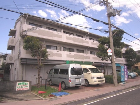 サンデュー和泉砂川外観写真