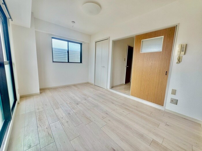 物件内観写真8　(居室)