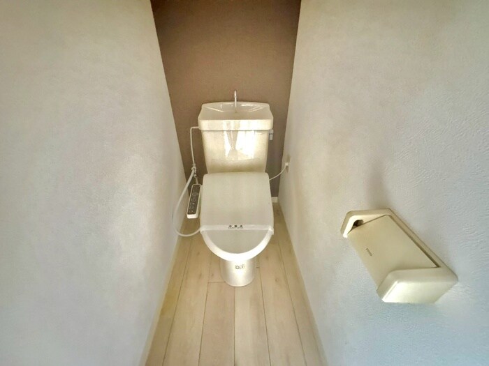 物件内観写真11　(トイレ)