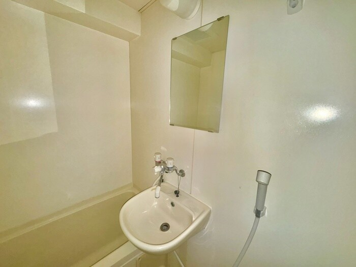 物件内観写真12　(洗面)