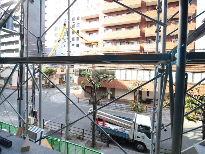 物件内観写真18　(室内からの展望)