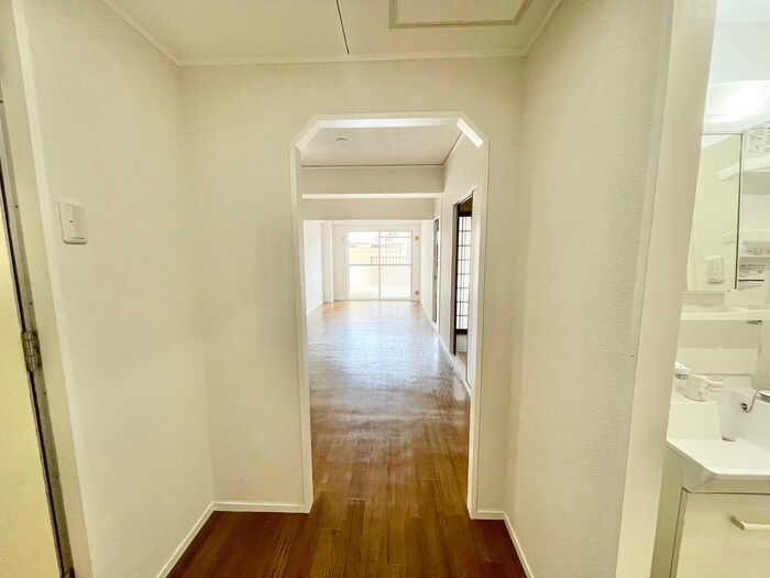 物件内観写真21　(廊下)