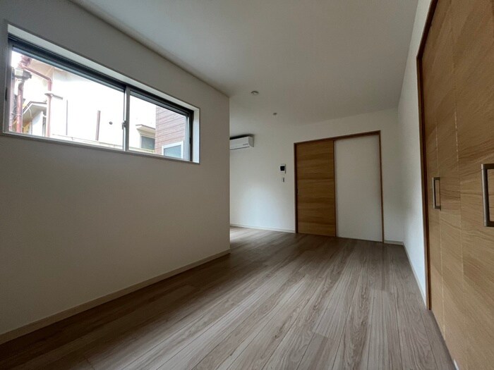 物件内観写真19　(居室)