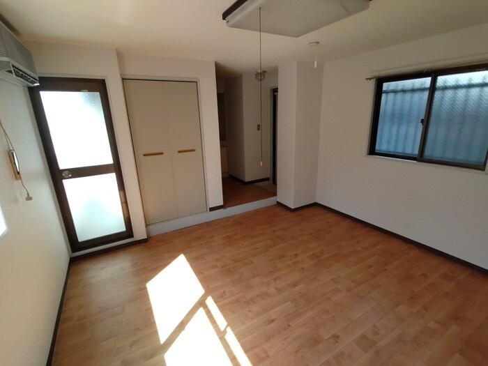 物件内観写真9　(居室)