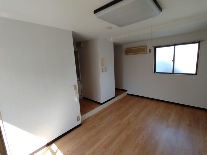 物件内観写真9　(居室)