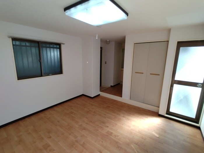 物件内観写真9　(居室)