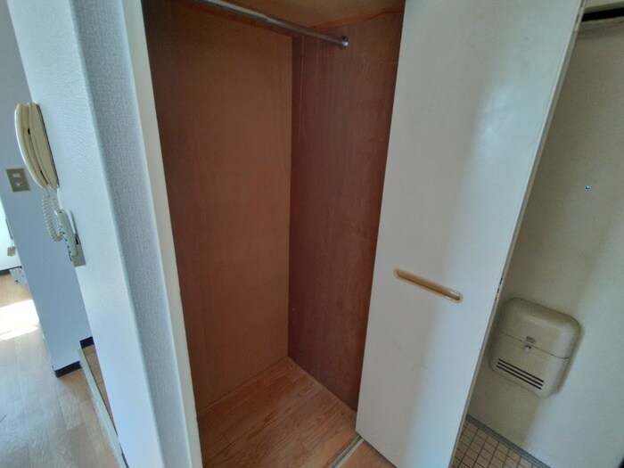 物件内観写真10　(収納)
