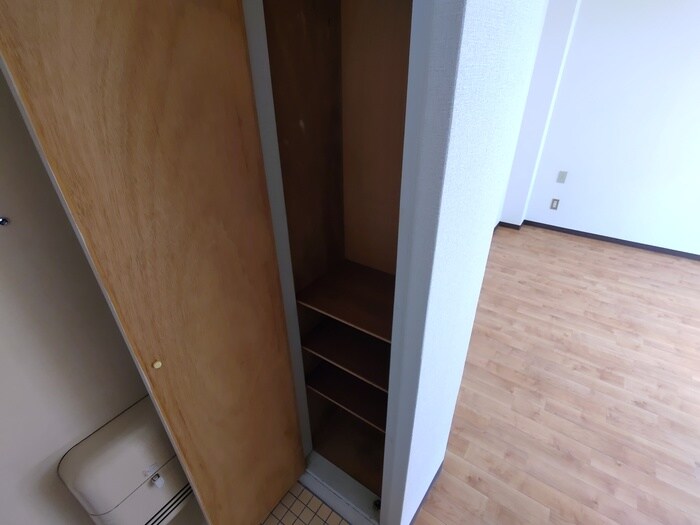 物件内観写真17　(靴箱)