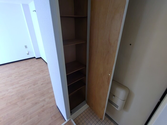 物件内観写真17　(靴箱)