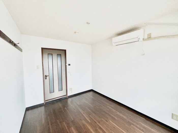 物件内観写真15　(居室)