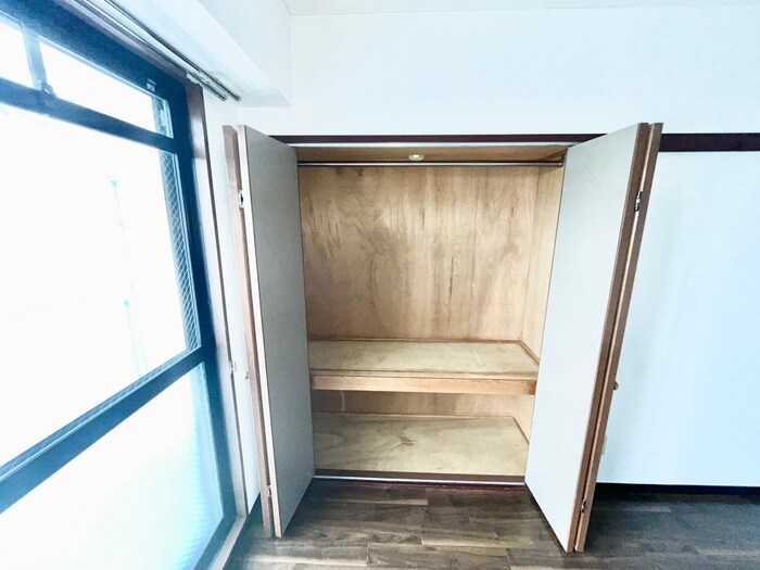 物件内観写真16　(収納)