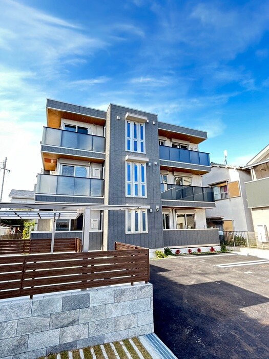 物件外観写真1　(外観写真)