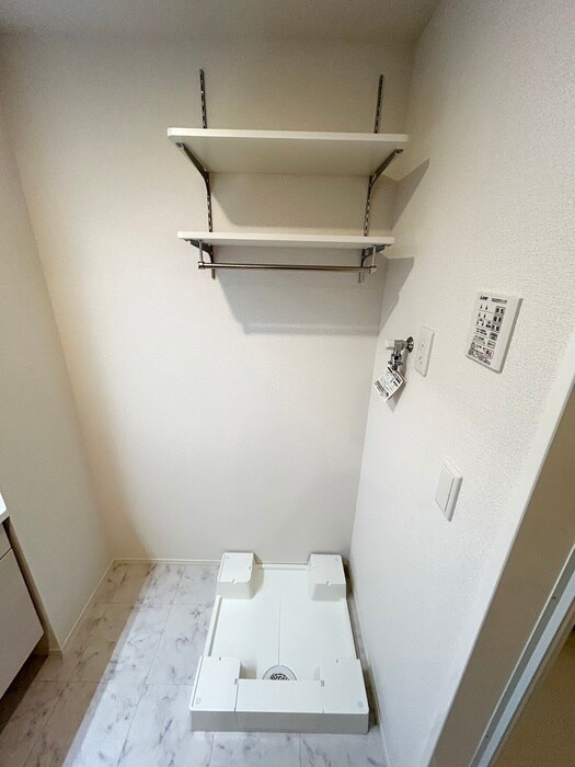 物件内観写真19　(洗濯機置場)