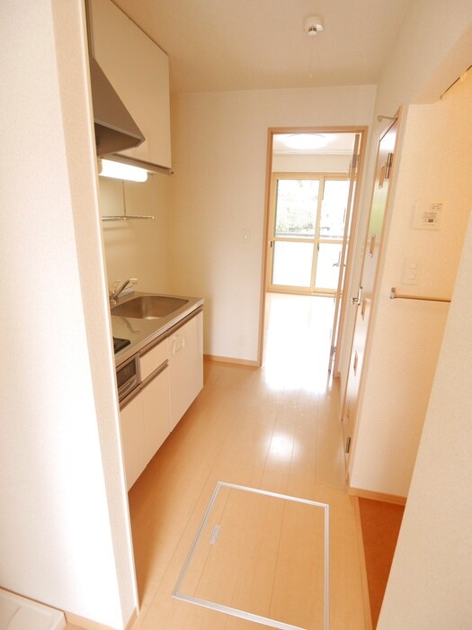 物件内観写真15　(廊下)