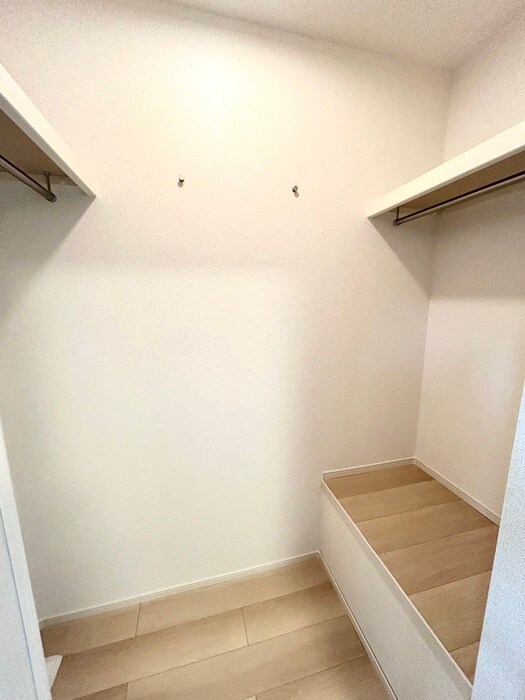 物件内観写真16　(収納)