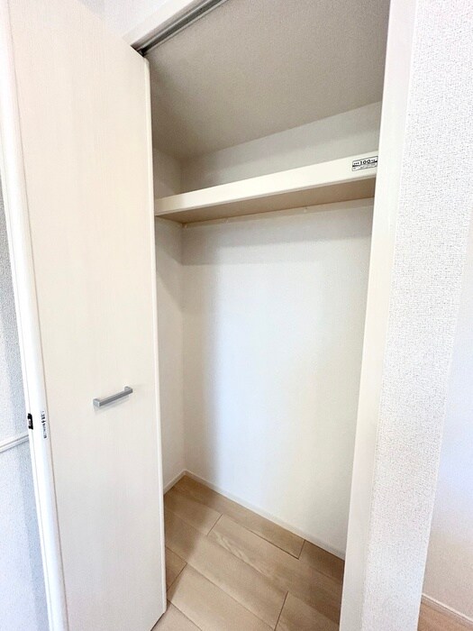 物件内観写真17　(収納)