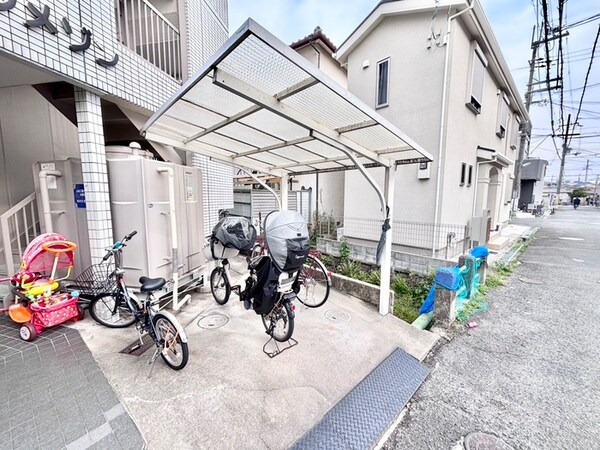 駐輪場