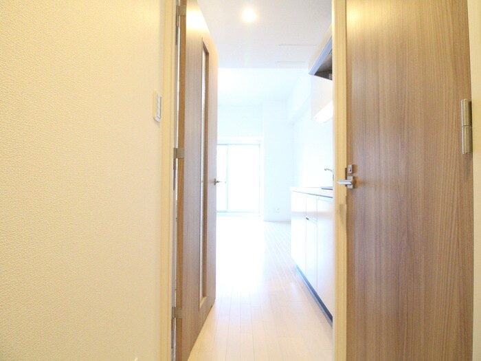 物件内観写真14　(廊下)