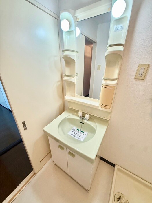 物件内観写真13　(洗面)