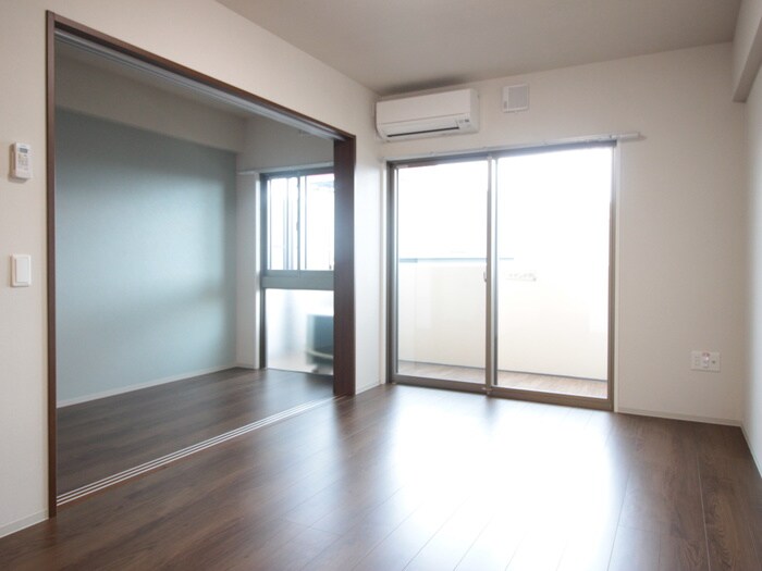 物件内観写真8　(居室)