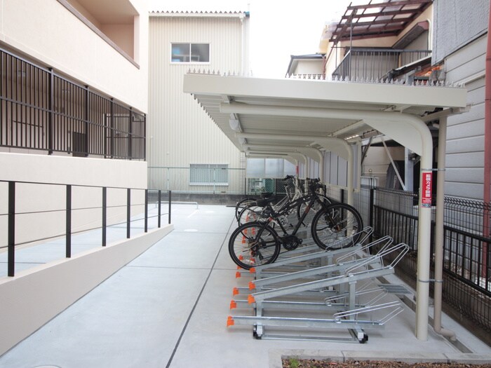 物件外観写真6　(駐輪場)