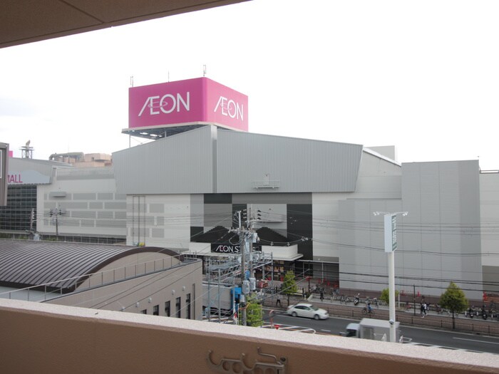 物件内観写真16　(室内からの展望)