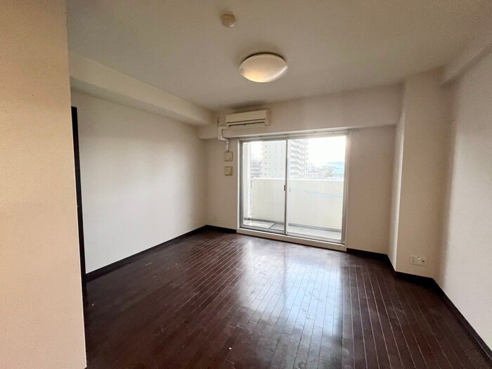 物件内観写真2　(居室)