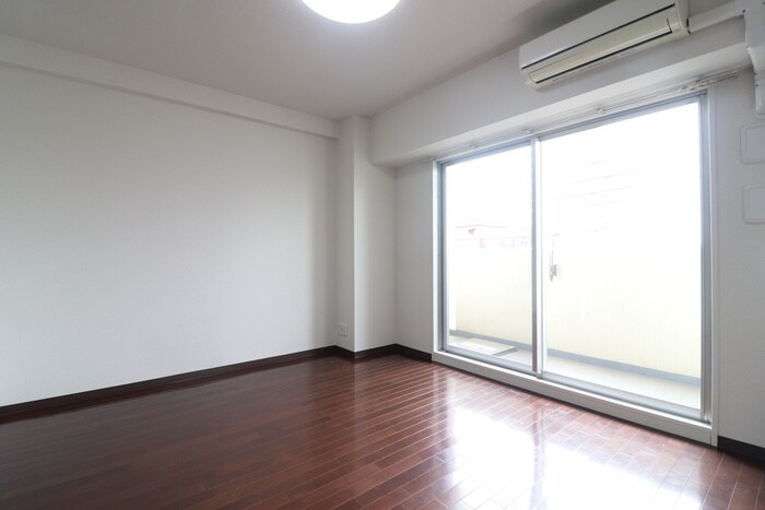 物件内観写真4　(居室)