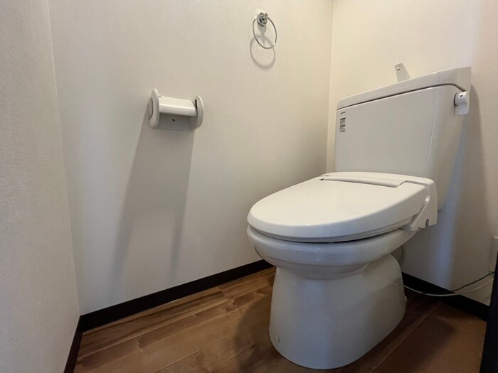 物件内観写真11　(トイレ)