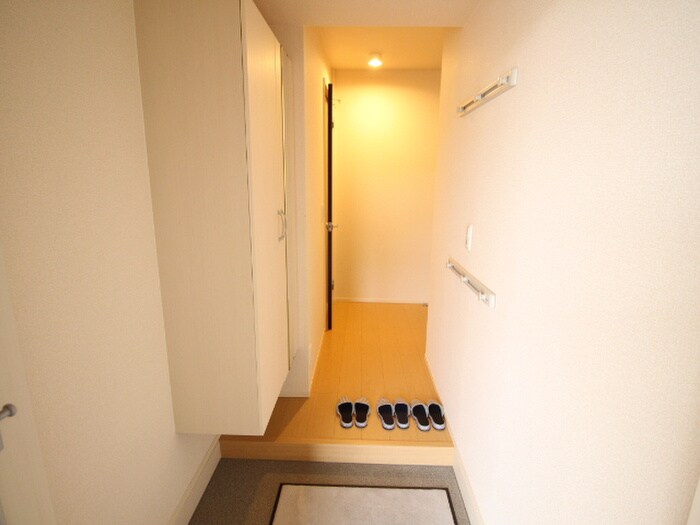 物件内観写真18　(廊下)