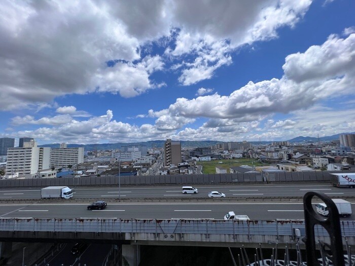 物件内観写真16　(室内からの展望)