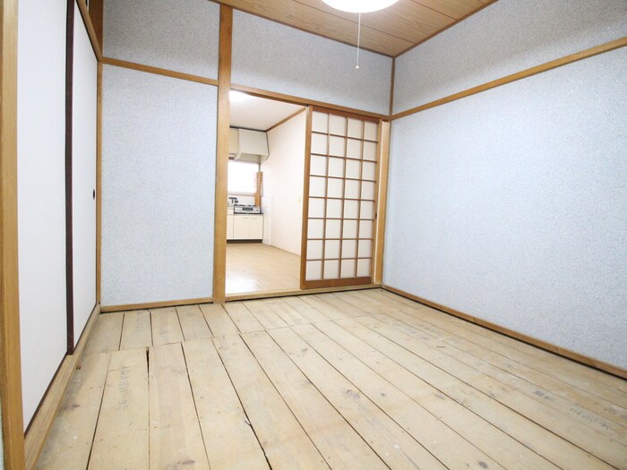 物件内観写真8　(居室)