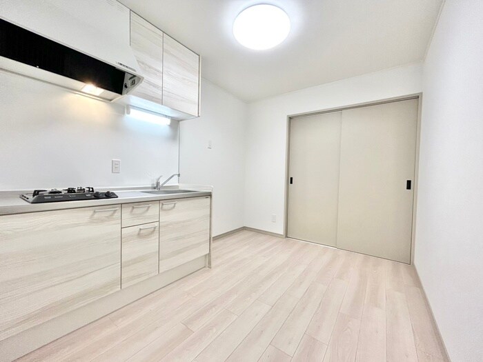 物件内観写真9　(居室)