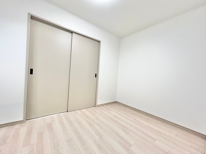 物件内観写真9　(居室)